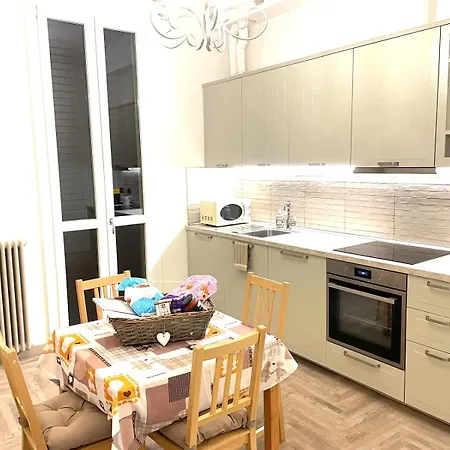 Brand New !!! Ancient Liberty Style Completely Renovated 2025 * Bologna